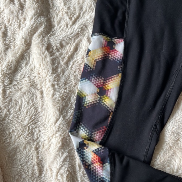 NWOT Gottex Black Fitted Athletic leggings W Printed Insert /MeshOn Lower Legs M - Picture 2 of 7